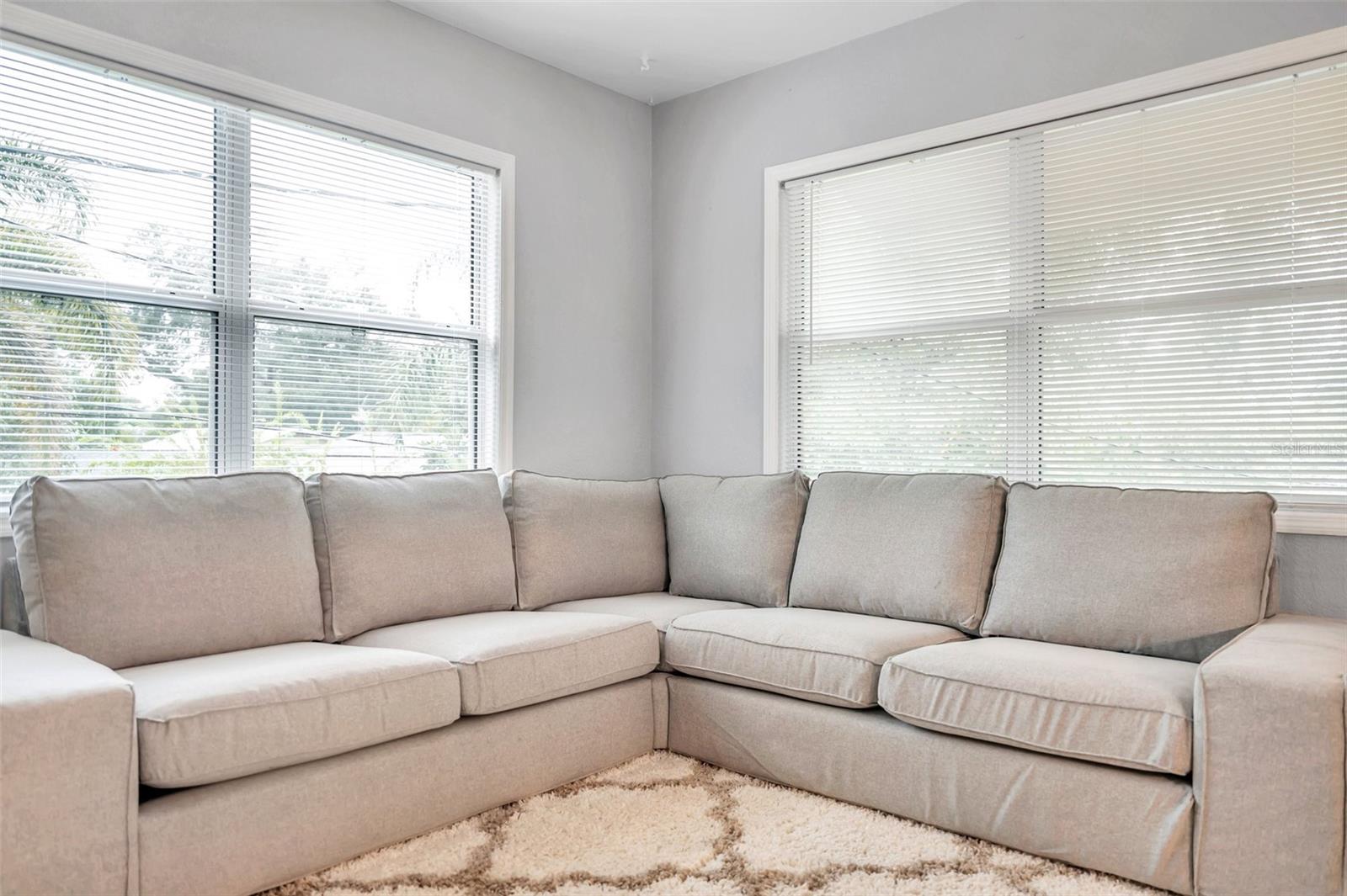 Listing photo id 30 for 3720 3rd Ave N