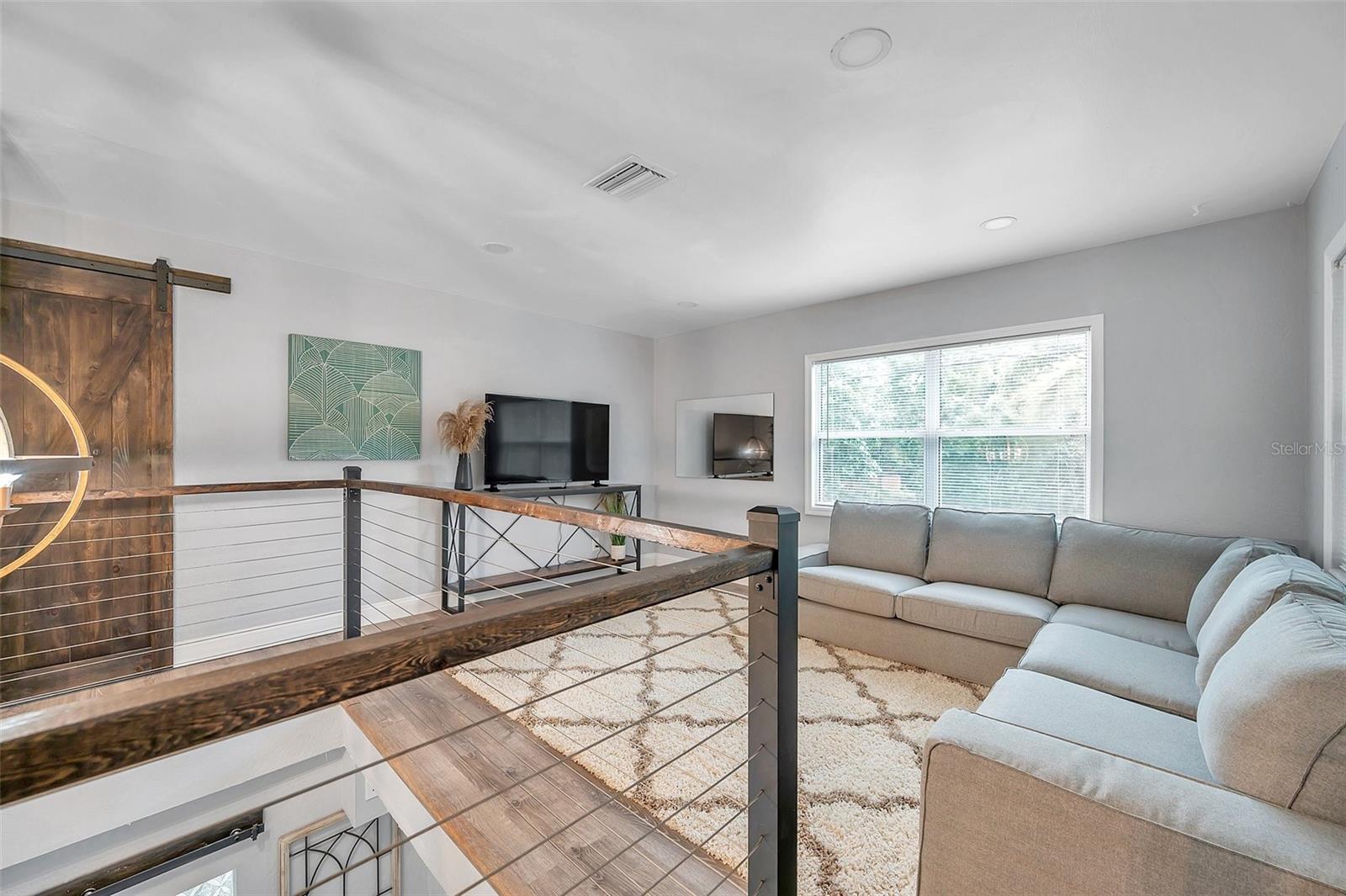 Listing photo id 32 for 3720 3rd Ave N