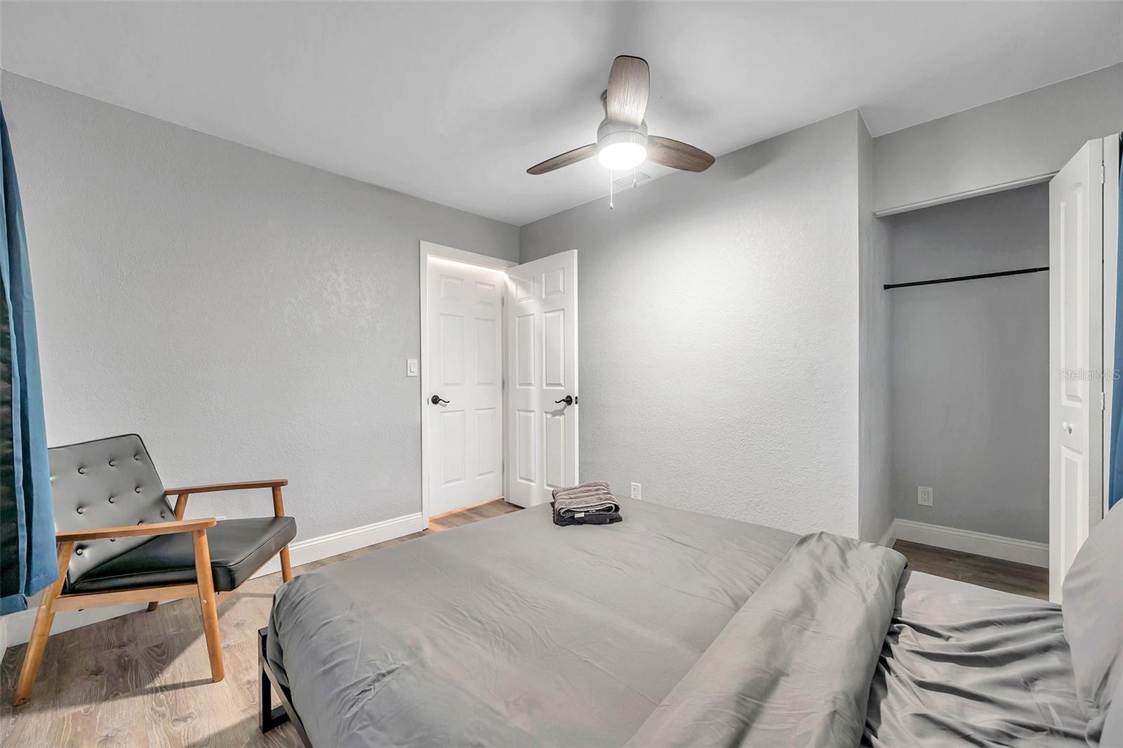 Listing photo id 40 for 3720 3rd Ave N