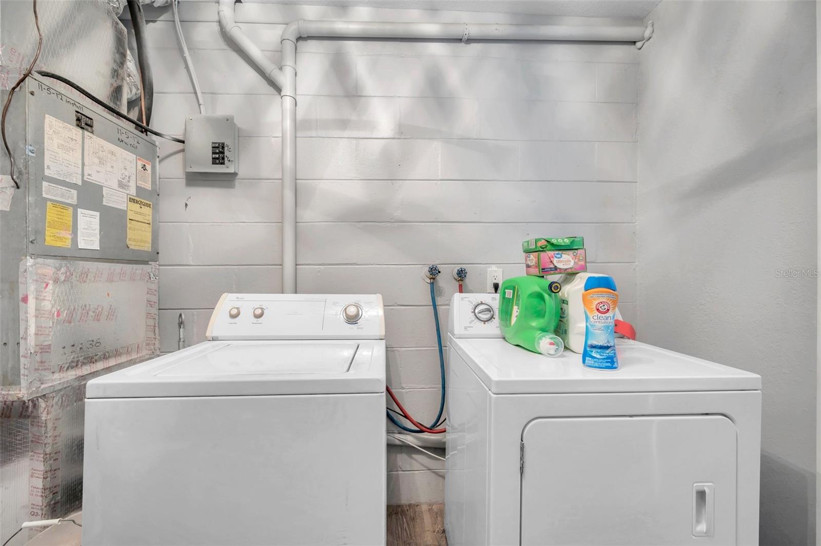 Listing photo id 52 for 3720 3rd Ave N