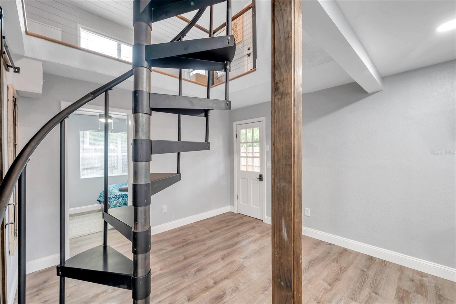 Listing photo id 4 for 3720 3rd Ave N