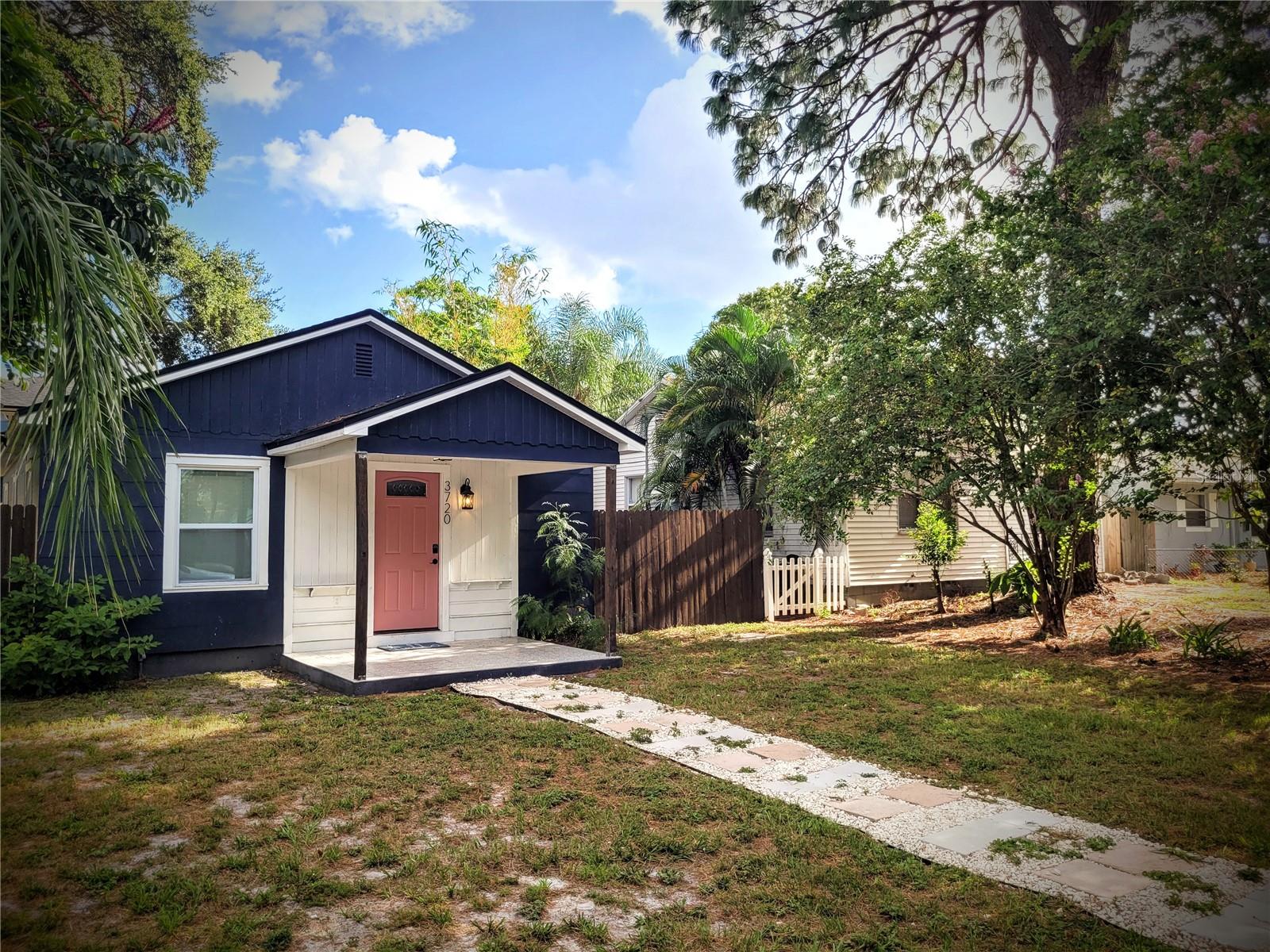 Listing photo id 59 for 3720 3rd Ave N