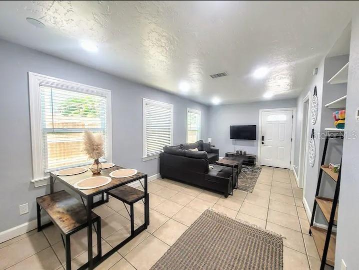 Listing photo id 66 for 3720 3rd Ave N