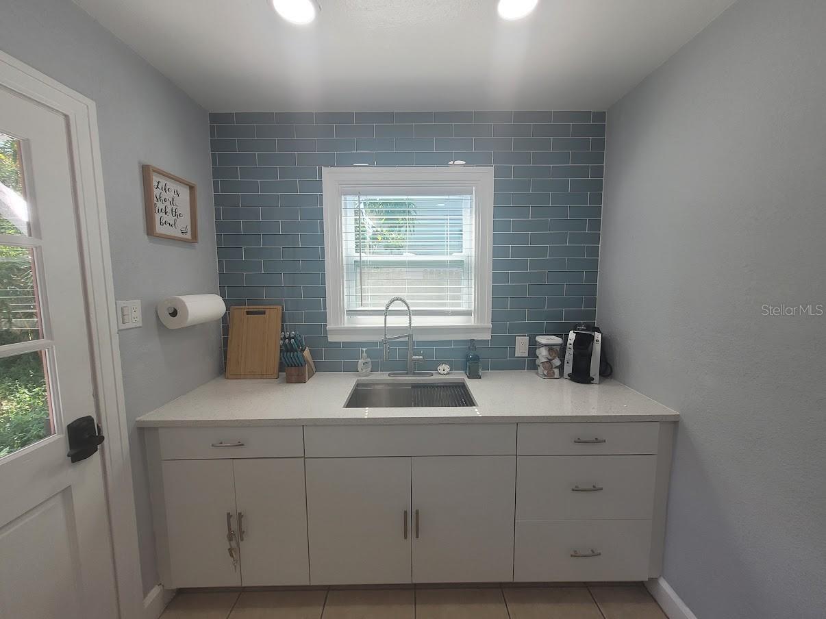 Listing photo id 69 for 3720 3rd Ave N