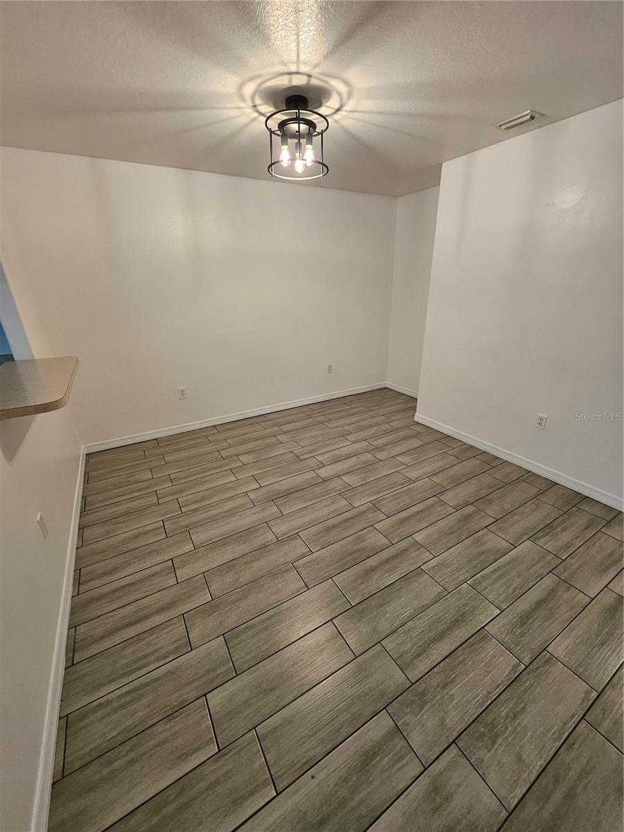 Image 6 of 19 For 12946 Trade Port Place