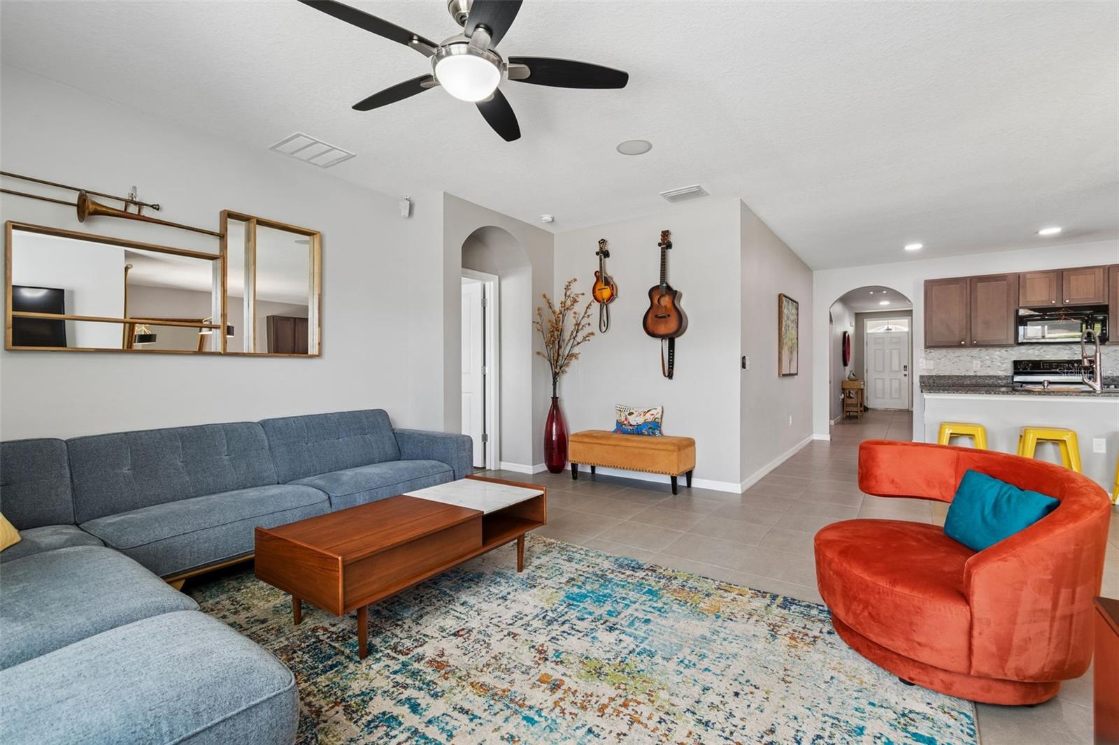 Listing photo id 9 for 10004 Warm Stone Street