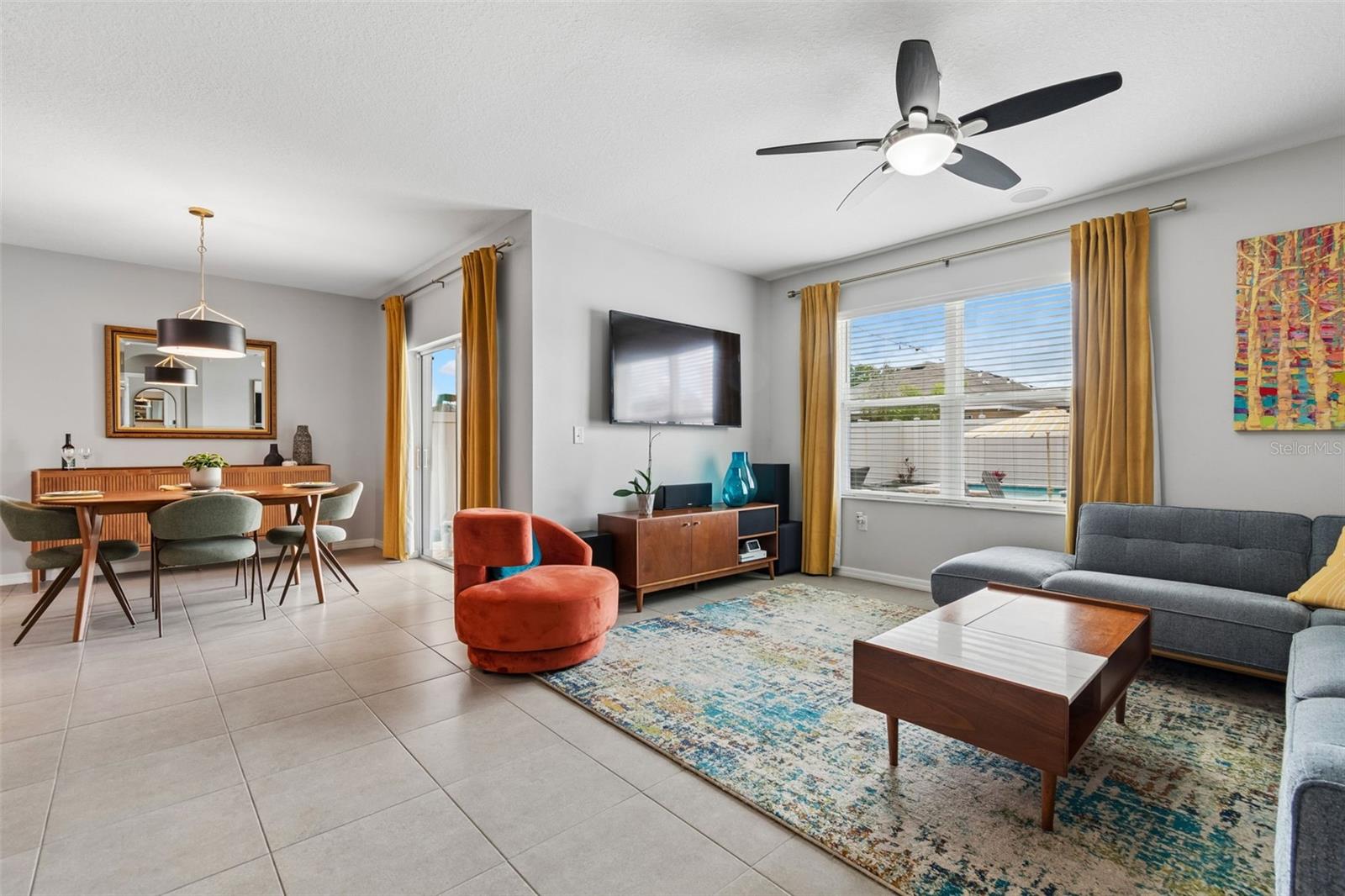 Listing photo id 11 for 10004 Warm Stone Street