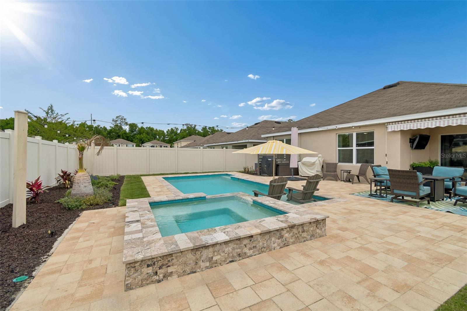 Listing photo id 0 for 10004 Warm Stone Street