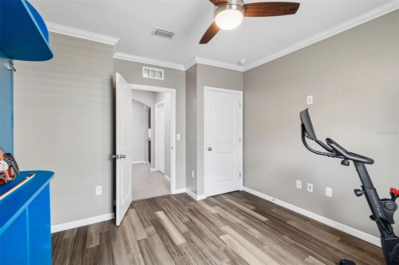 Listing photo id 24 for 10004 Warm Stone Street