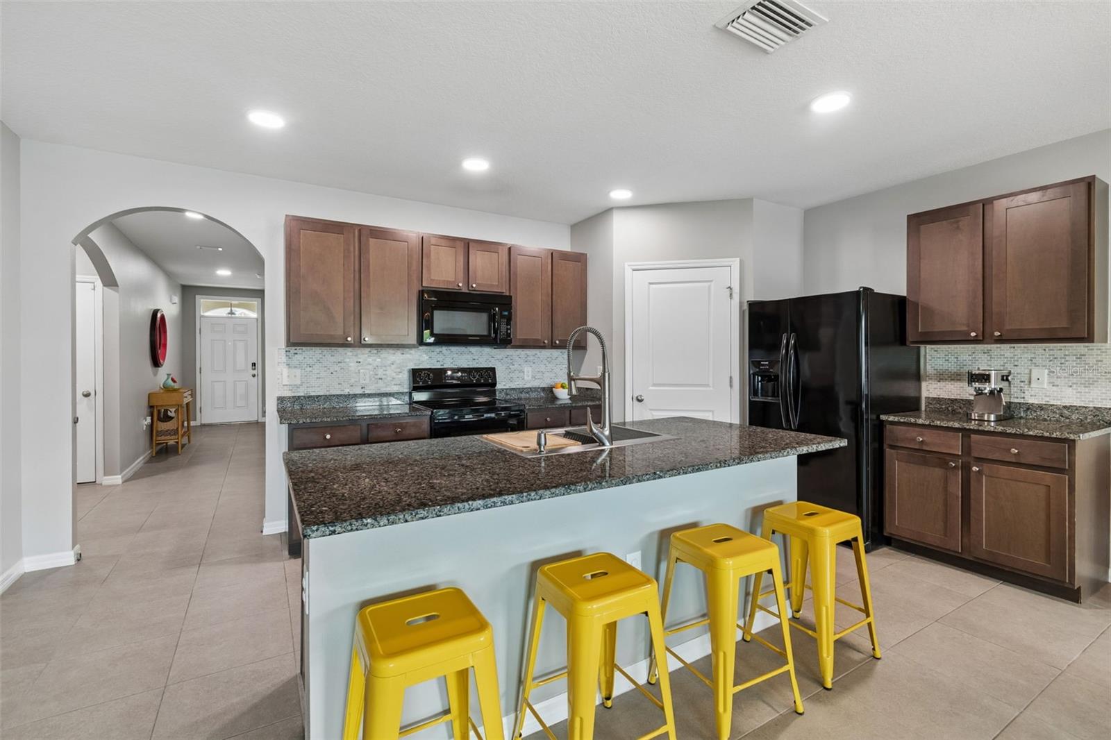 Listing photo id 2 for 10004 Warm Stone Street