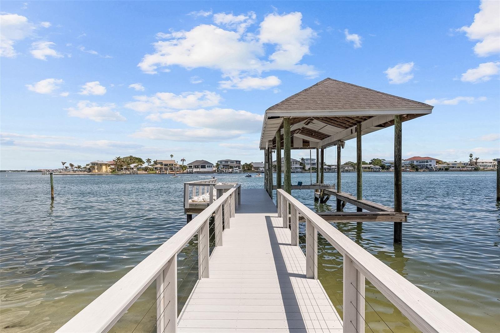 Image 13 of 16 For 845 Bay Esplanade