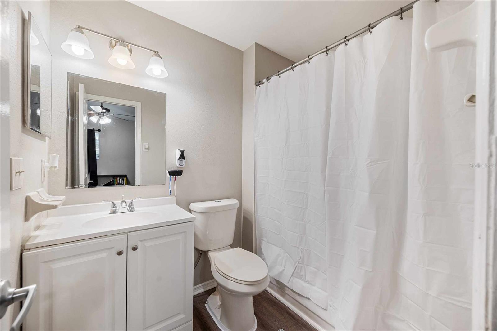 Image 23 of 44 For 3350 Fox Hunt Drive