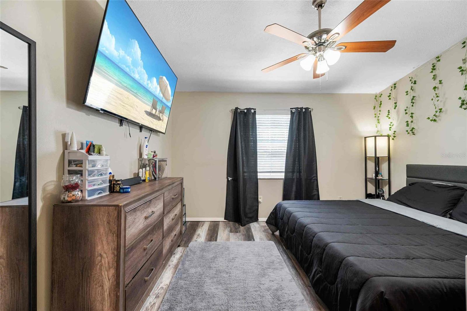 Image 25 of 44 For 3350 Fox Hunt Drive