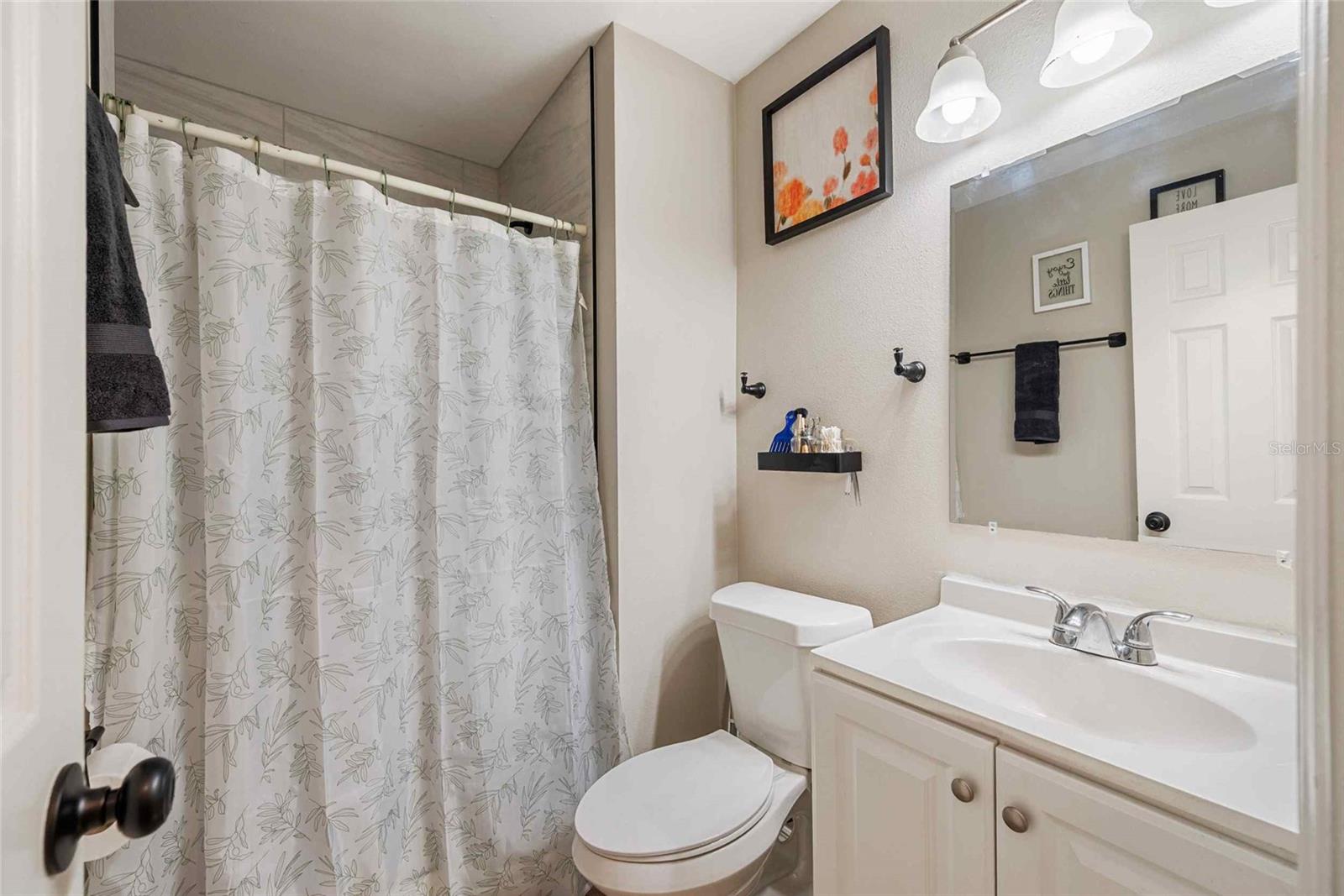 Image 26 of 44 For 3350 Fox Hunt Drive