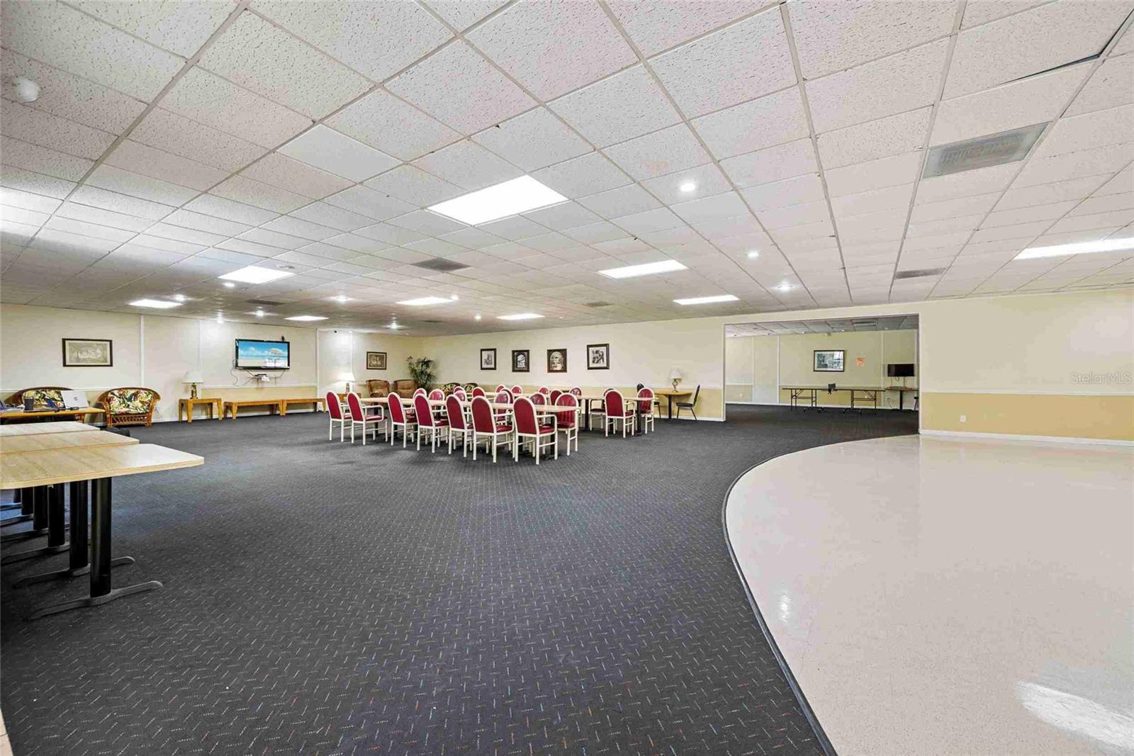 Image 33 of 44 For 3350 Fox Hunt Drive