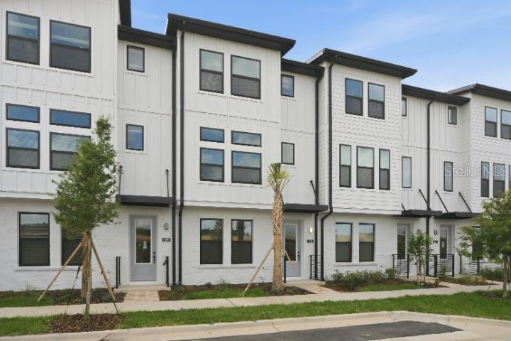 Image 2 of 36 For 15285 Hamlin Park Drive