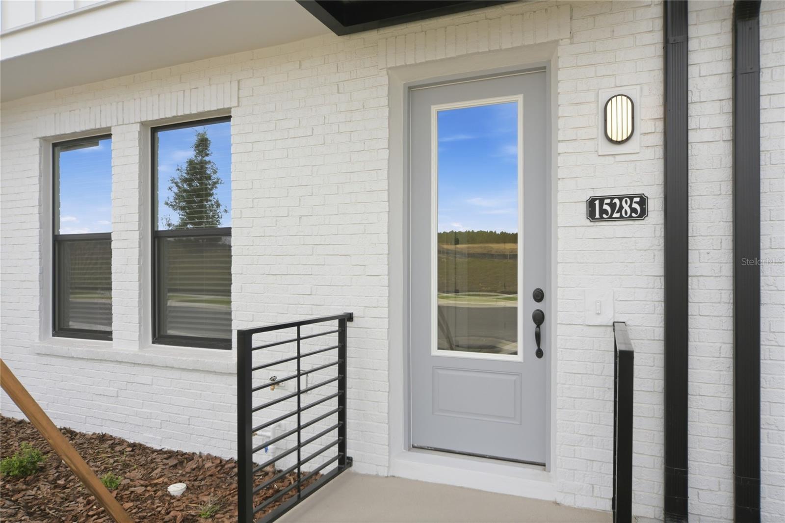 Image 5 of 36 For 15285 Hamlin Park Drive