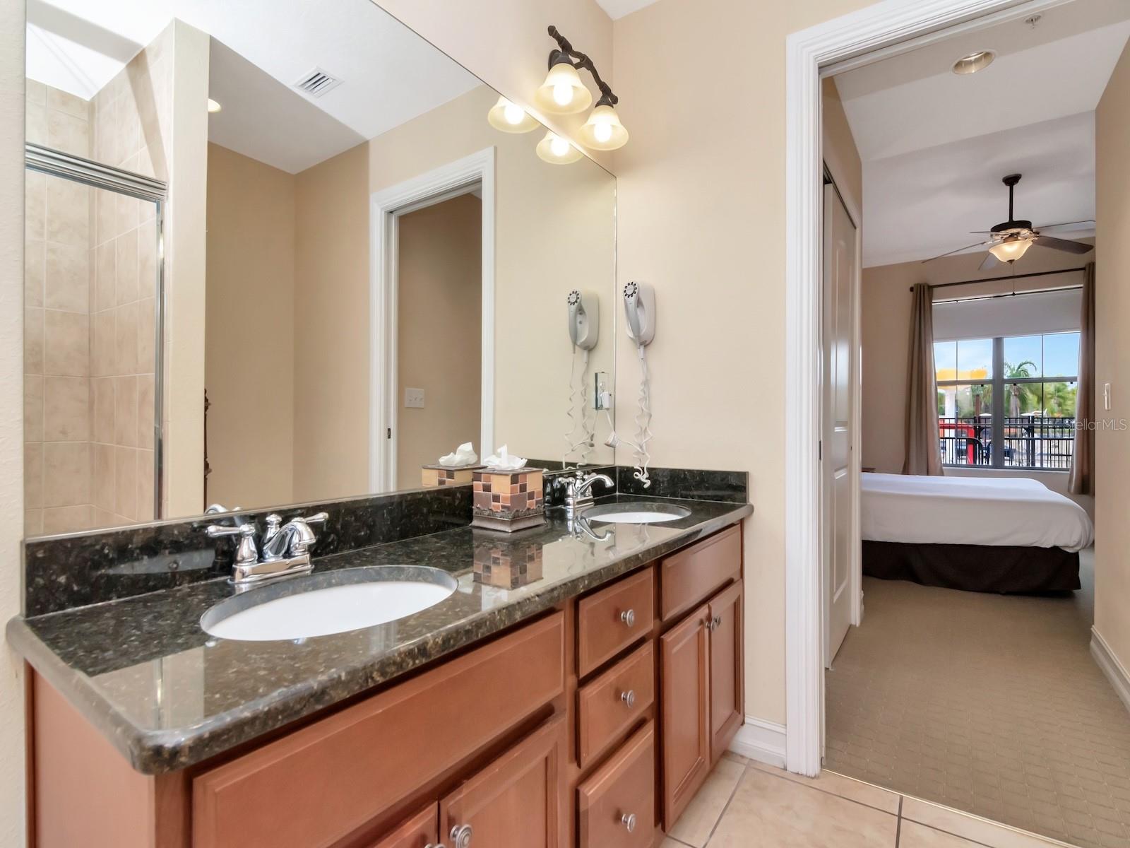 Image 28 of 58 For 13941 Clubhouse Dr 105