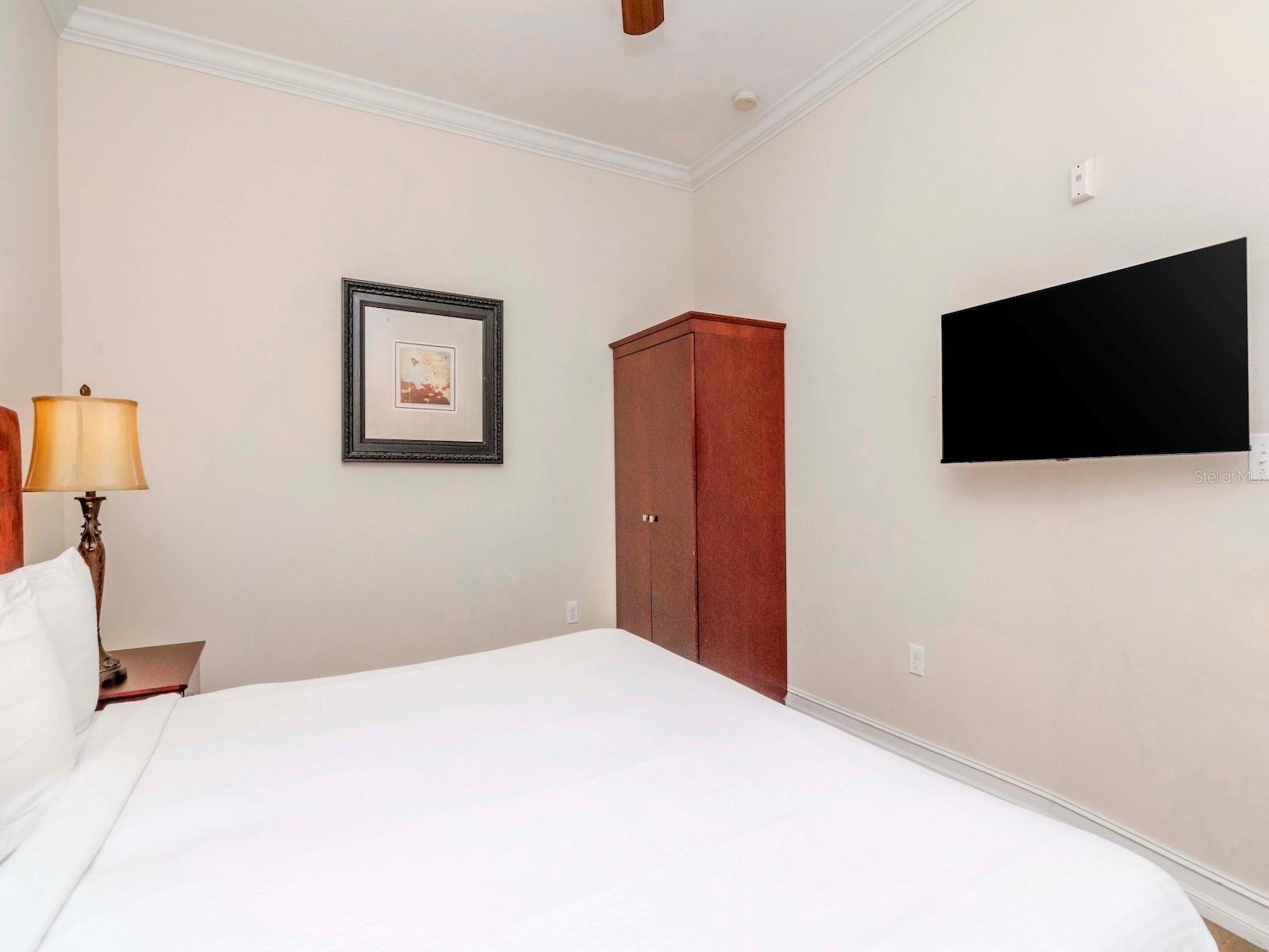 Image 34 of 58 For 13941 Clubhouse Dr 105