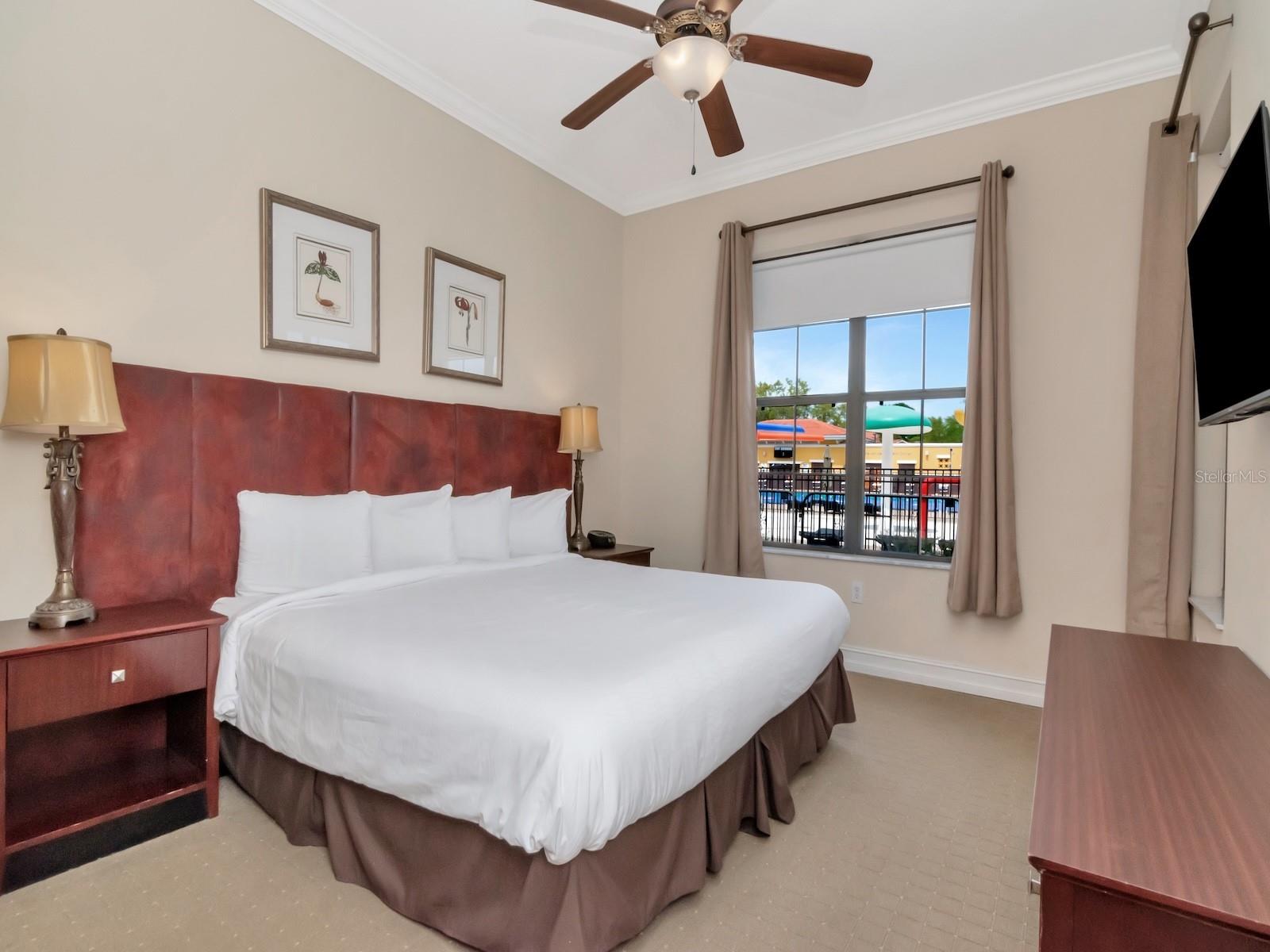 Image 4 of 58 For 13941 Clubhouse Dr 105