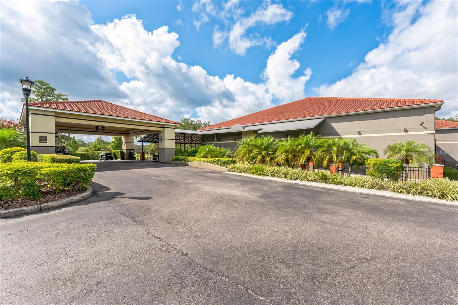 Image 51 of 58 For 13941 Clubhouse Dr 105