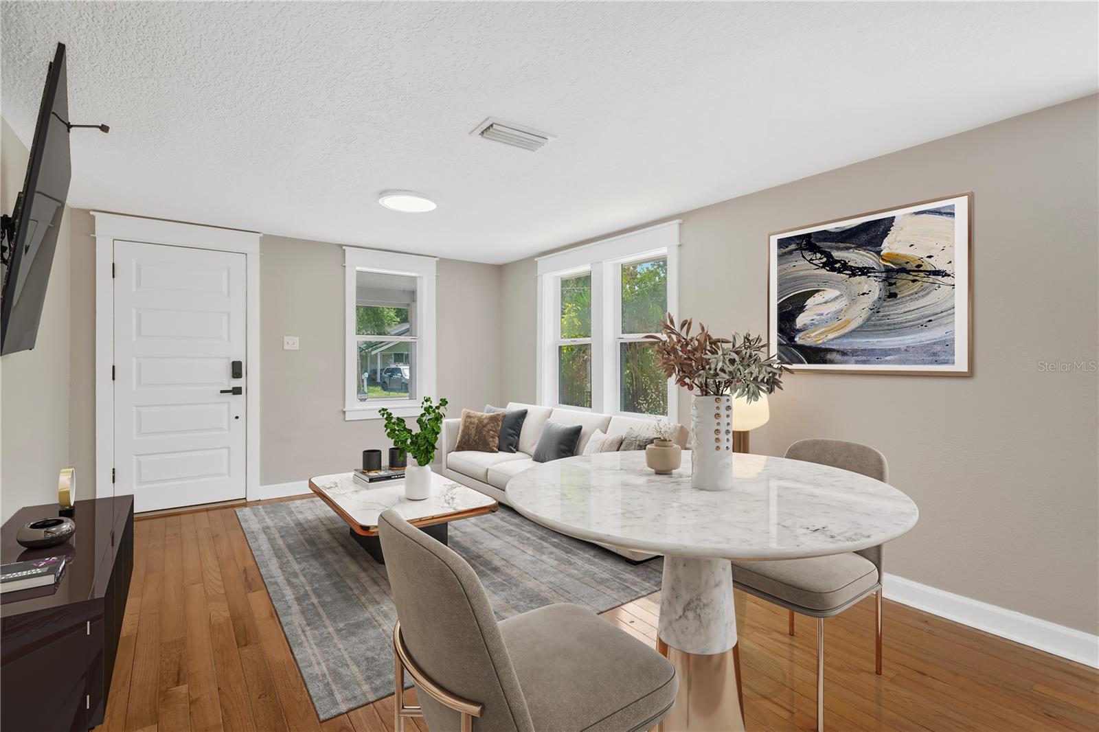 Image 3 of 18 For 1910 Henry Avenue