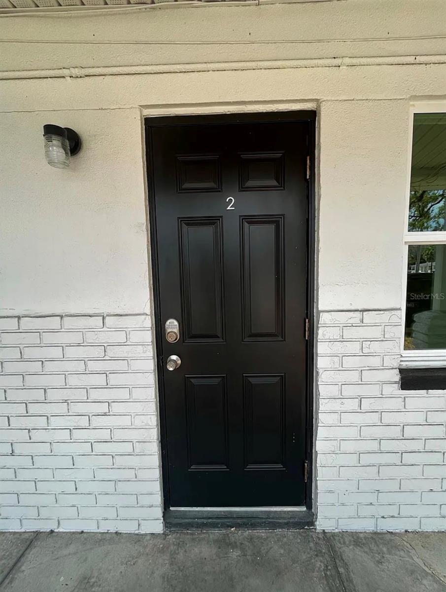 Image 2 of 8 For 707 Rosery Road Nw 2