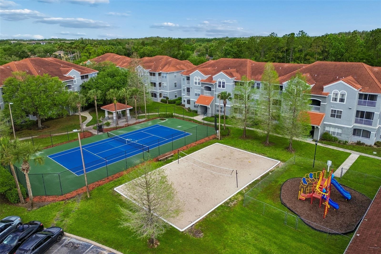 Image 33 of 39 For 18001 Richmond Place Drive 1030