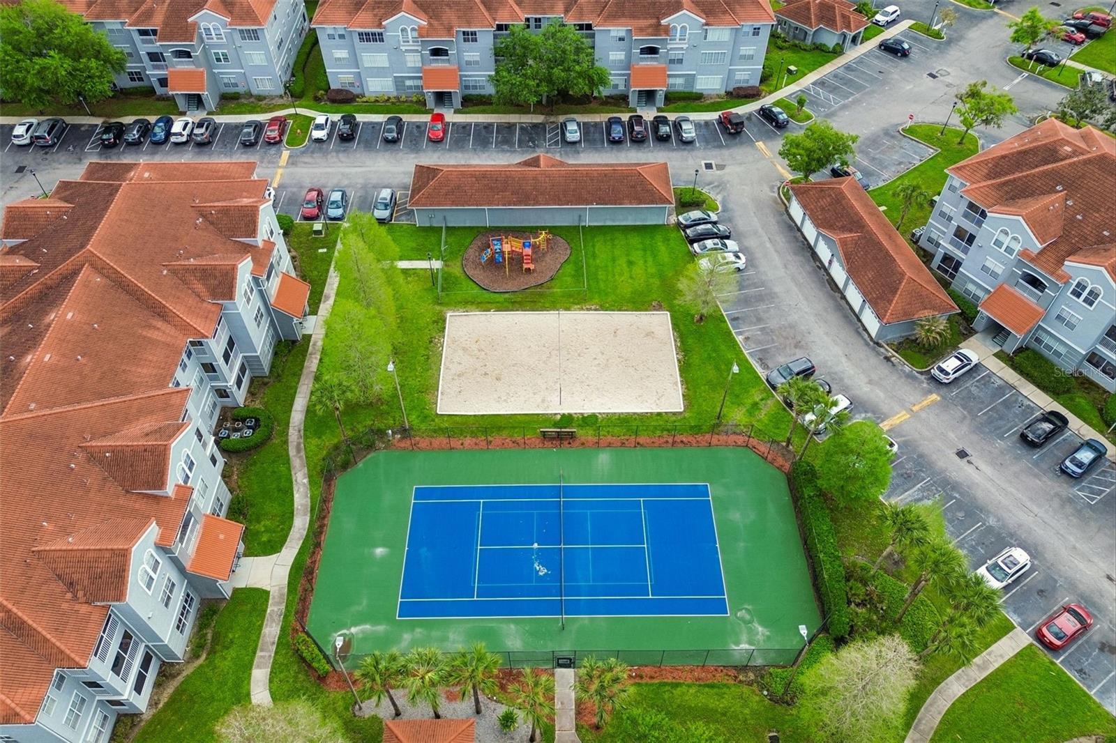 Image 34 of 39 For 18001 Richmond Place Drive 1030