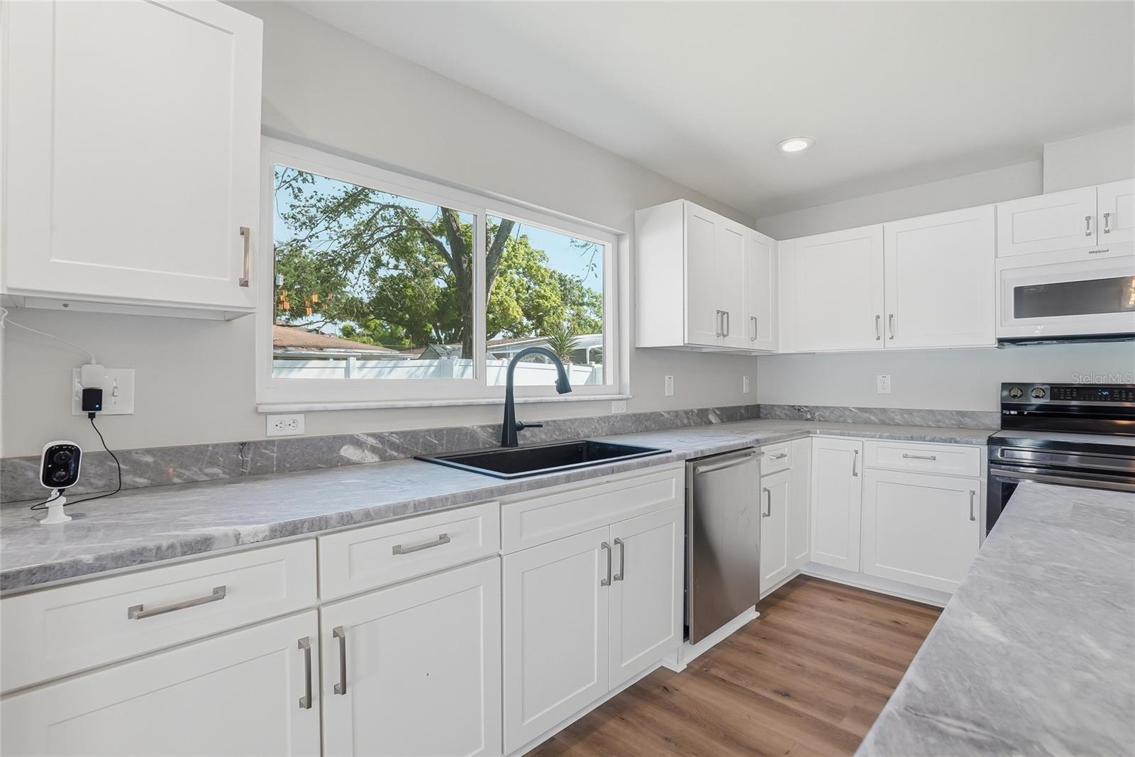 Image 15 of 38 For 3909 Carmen Street