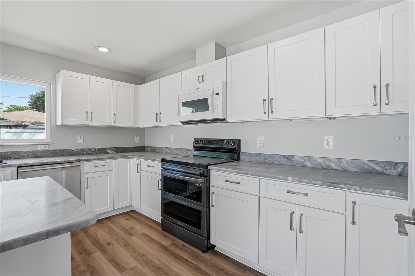 Image 18 of 38 For 3909 Carmen Street