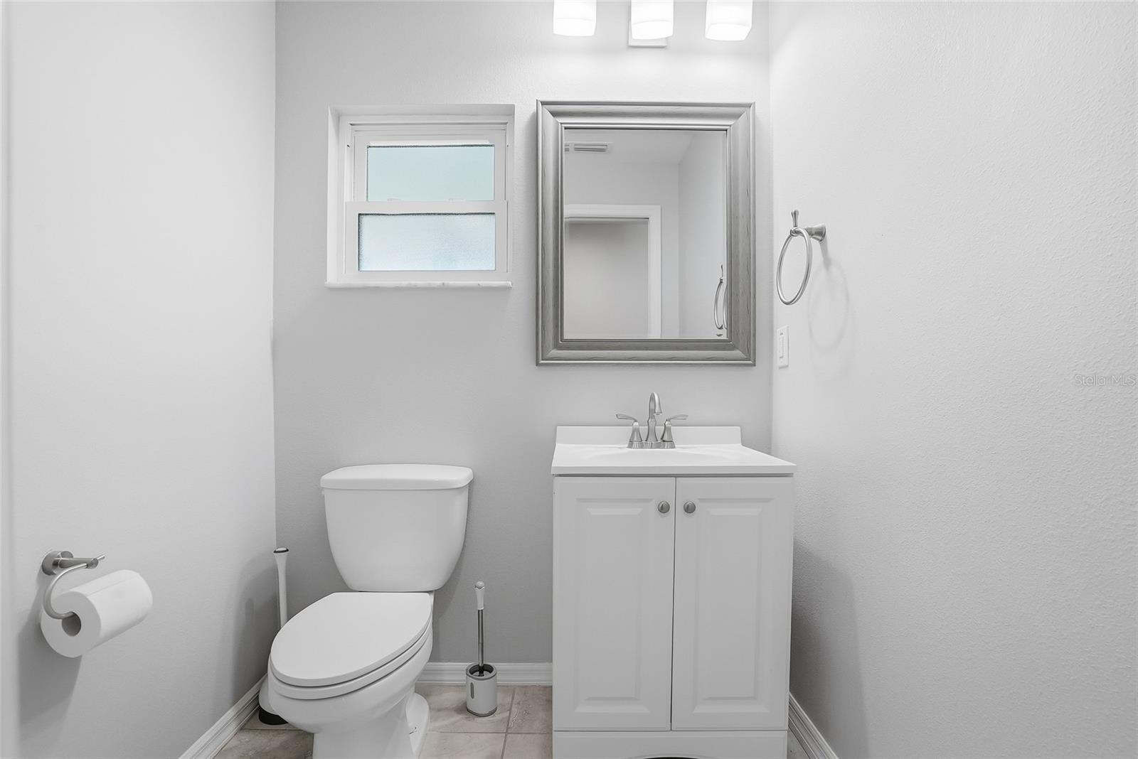 Image 20 of 38 For 3909 Carmen Street