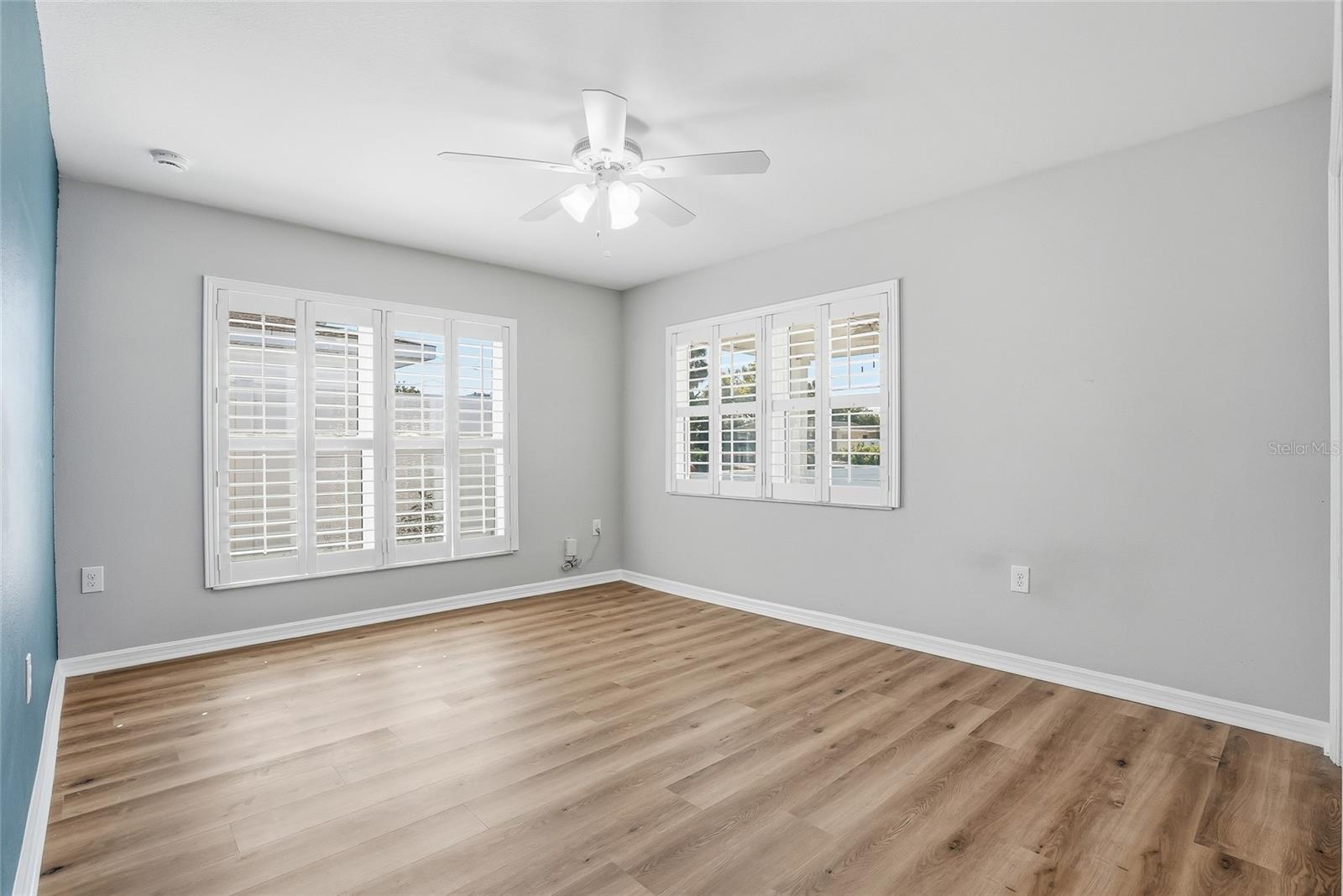 Image 29 of 38 For 3909 Carmen Street