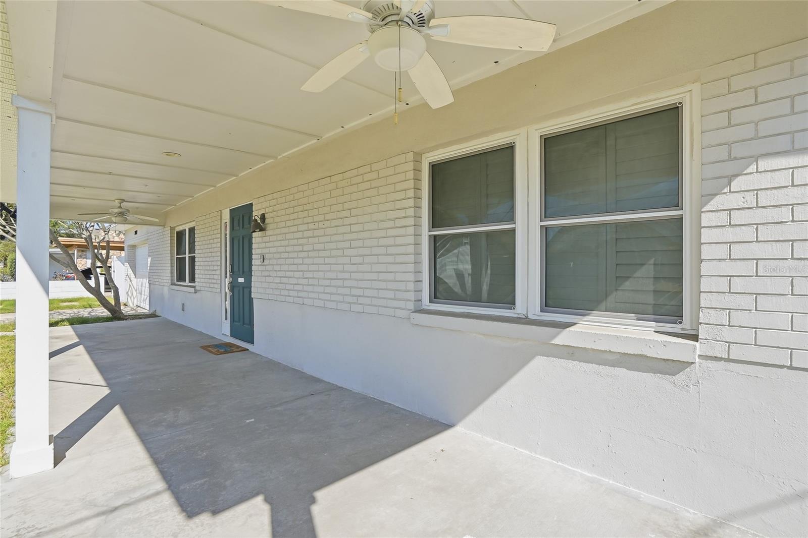 Image 4 of 38 For 3909 Carmen Street