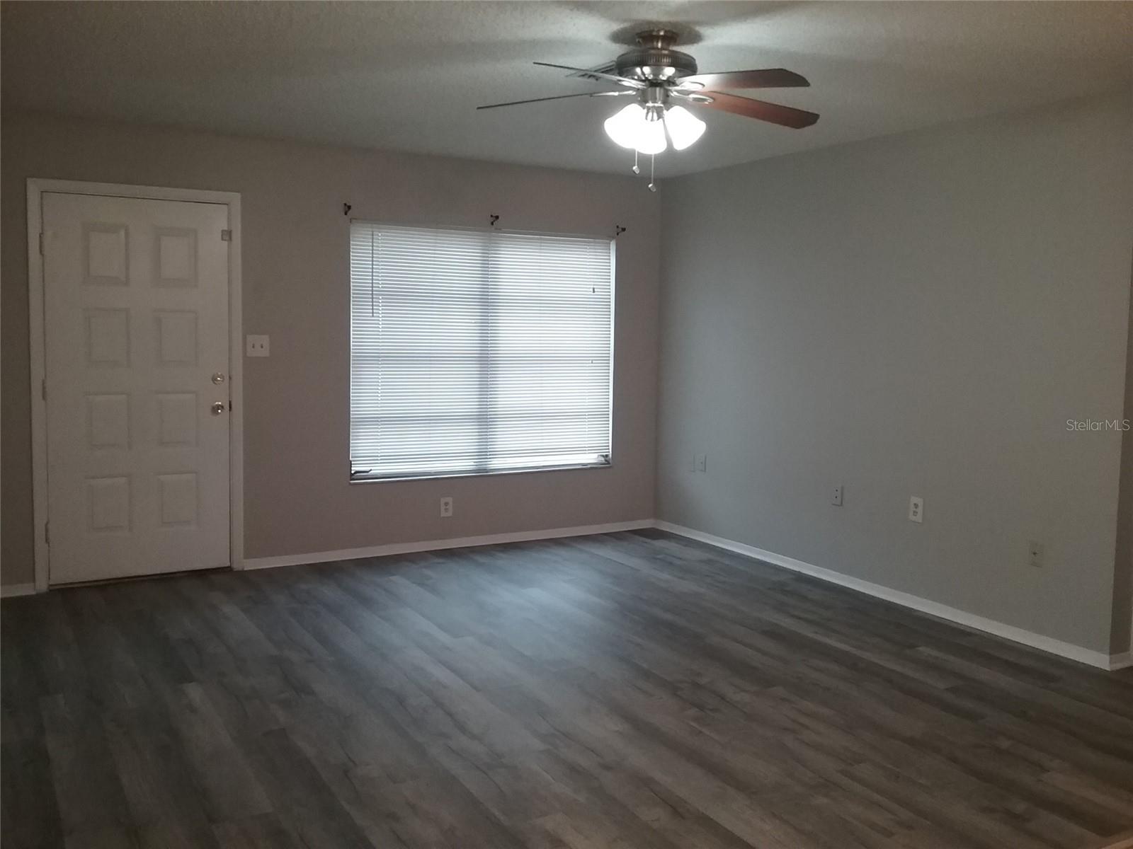 Image 3 of 10 For 9244 Barrington Lane