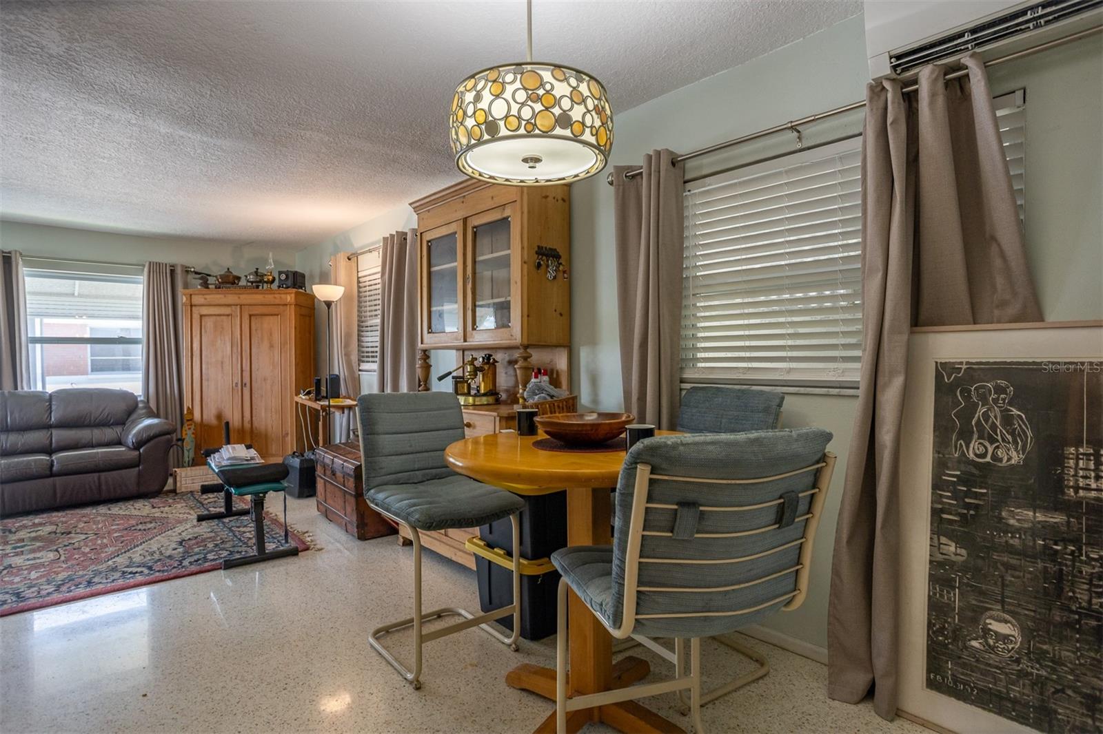 Image 11 of 38 For 250 Rosery Road Nw 298