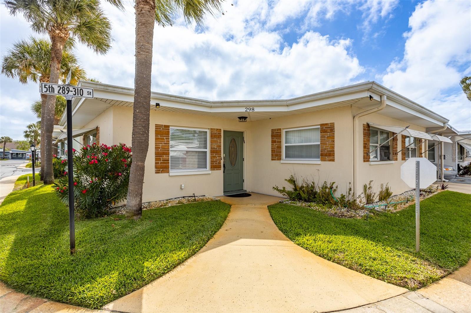 Image 2 of 38 For 250 Rosery Road Nw 298