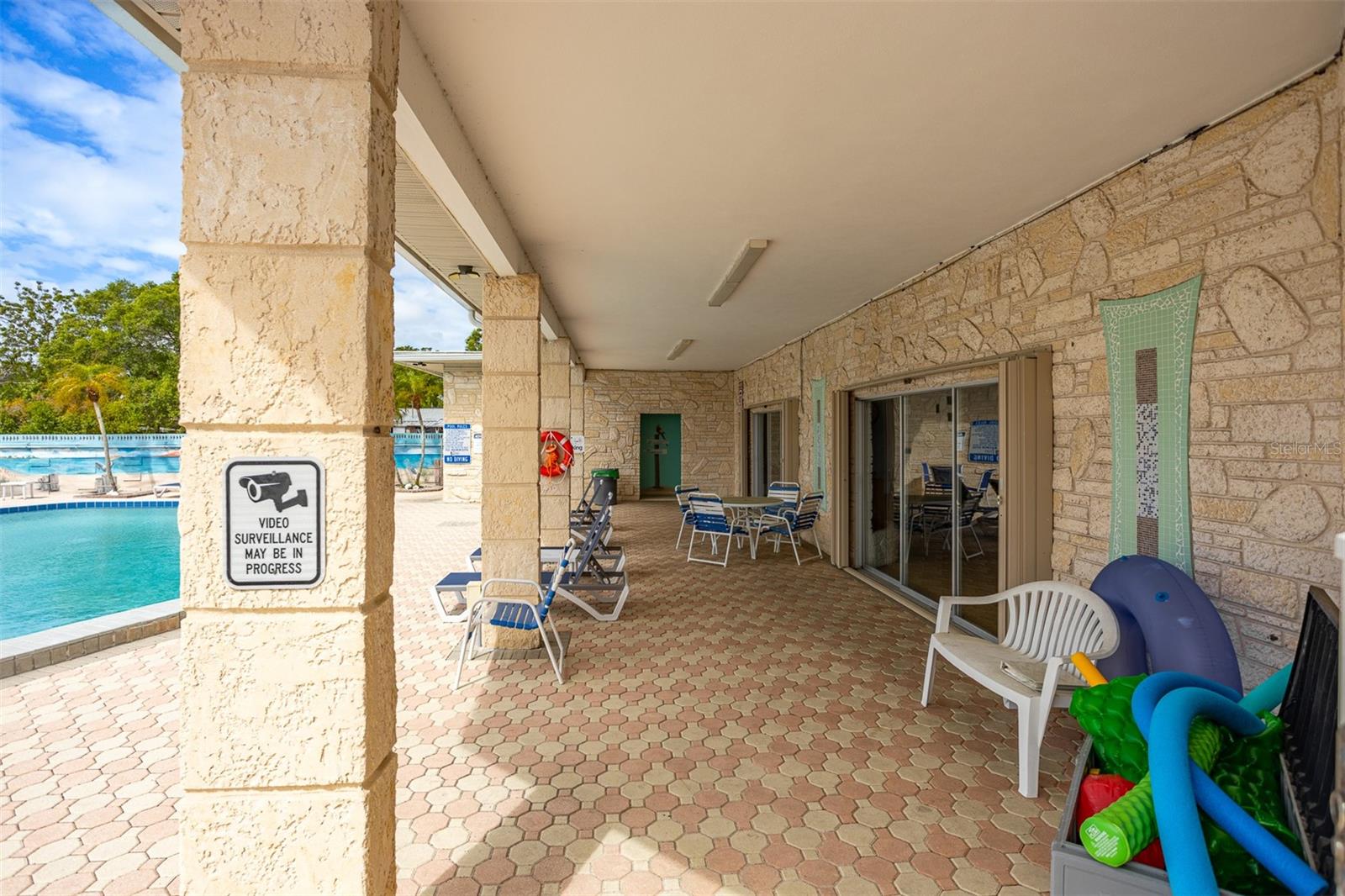 Image 23 of 38 For 250 Rosery Road Nw 298