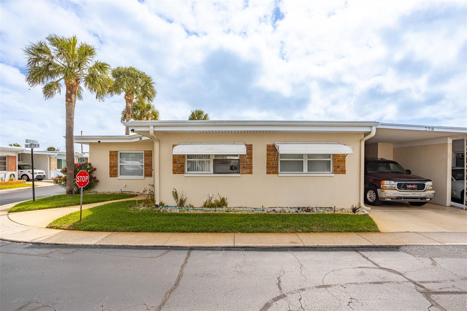 Image 3 of 38 For 250 Rosery Road Nw 298