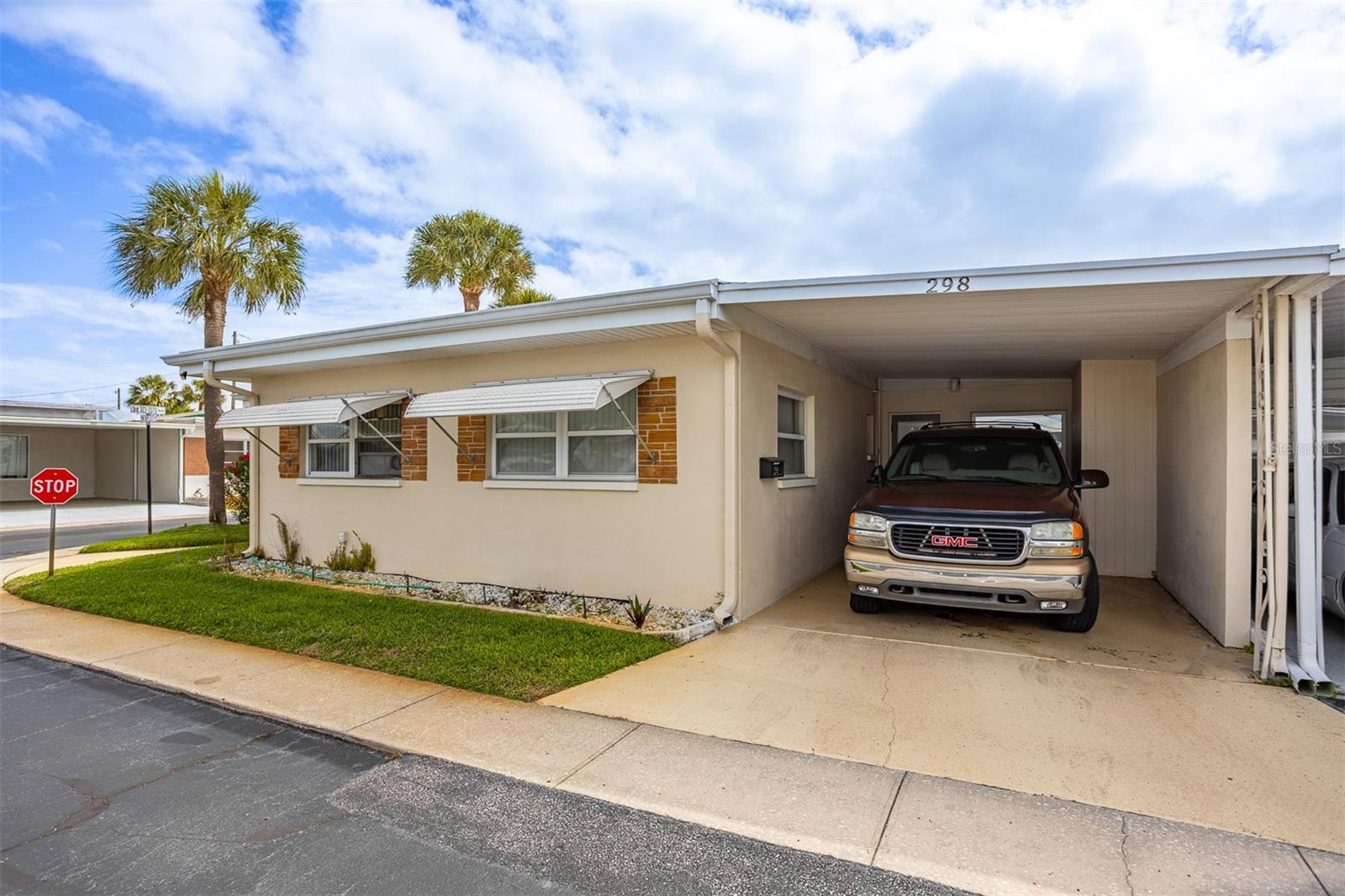 Image 4 of 38 For 250 Rosery Road Nw 298