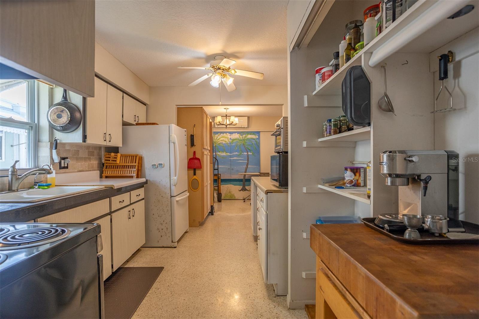 Image 7 of 38 For 250 Rosery Road Nw 298