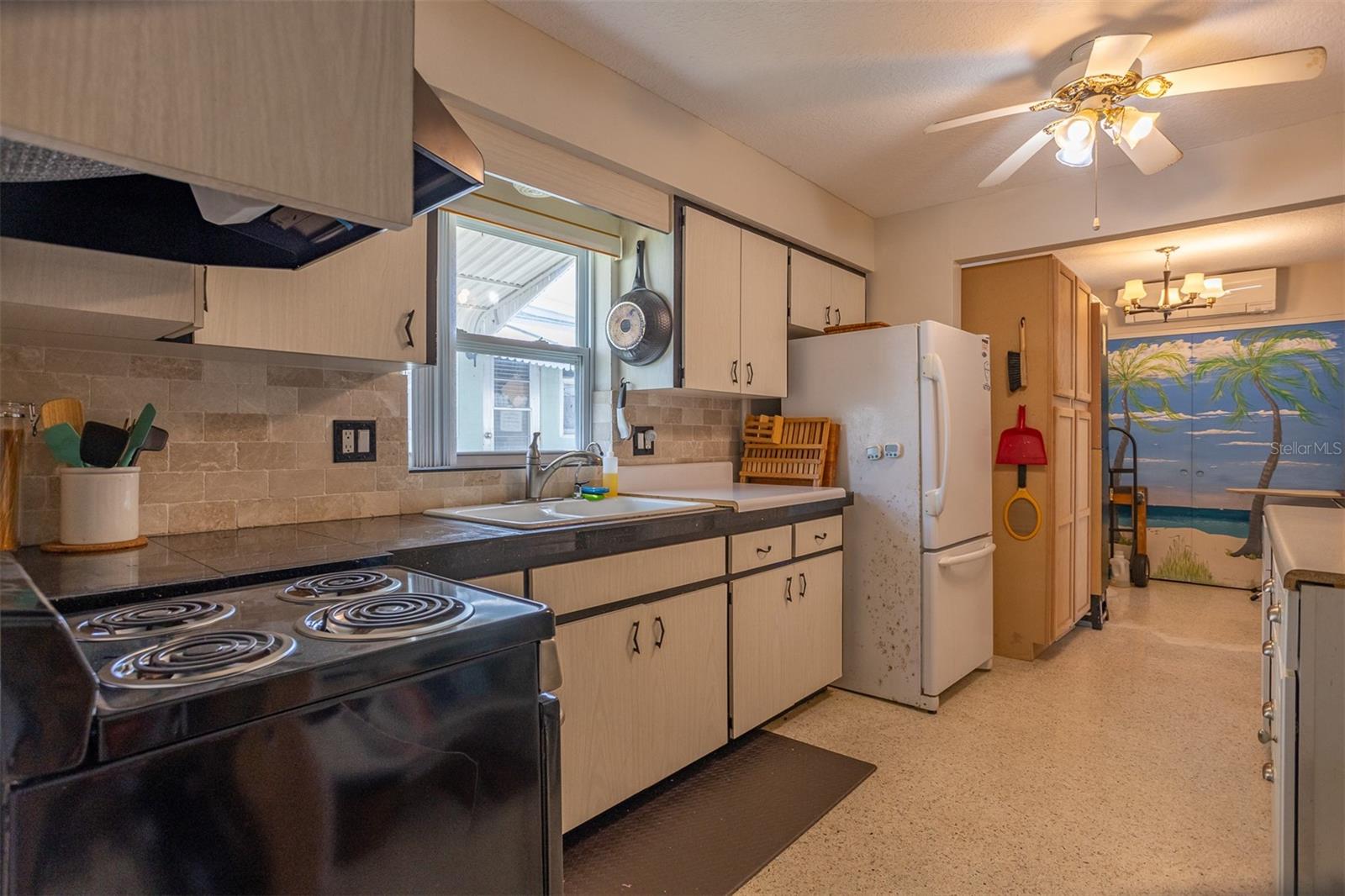 Image 8 of 38 For 250 Rosery Road Nw 298