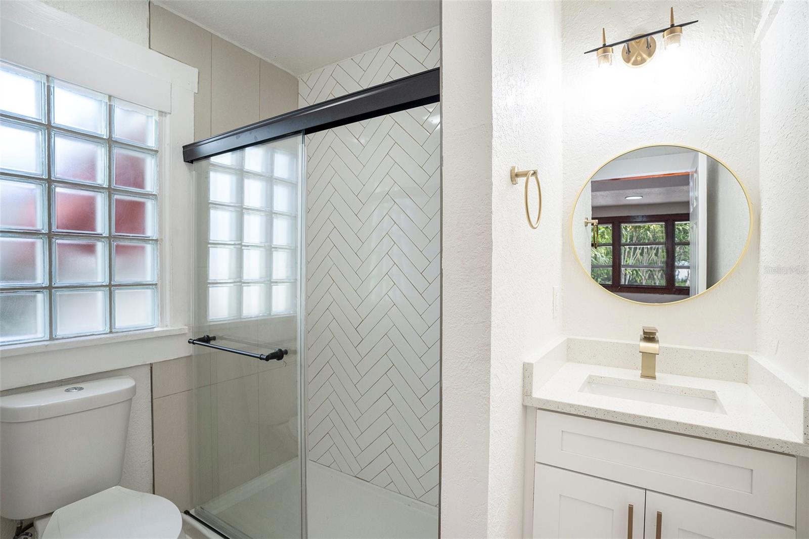 Image 5 of 14 For 11630 79th Avenue