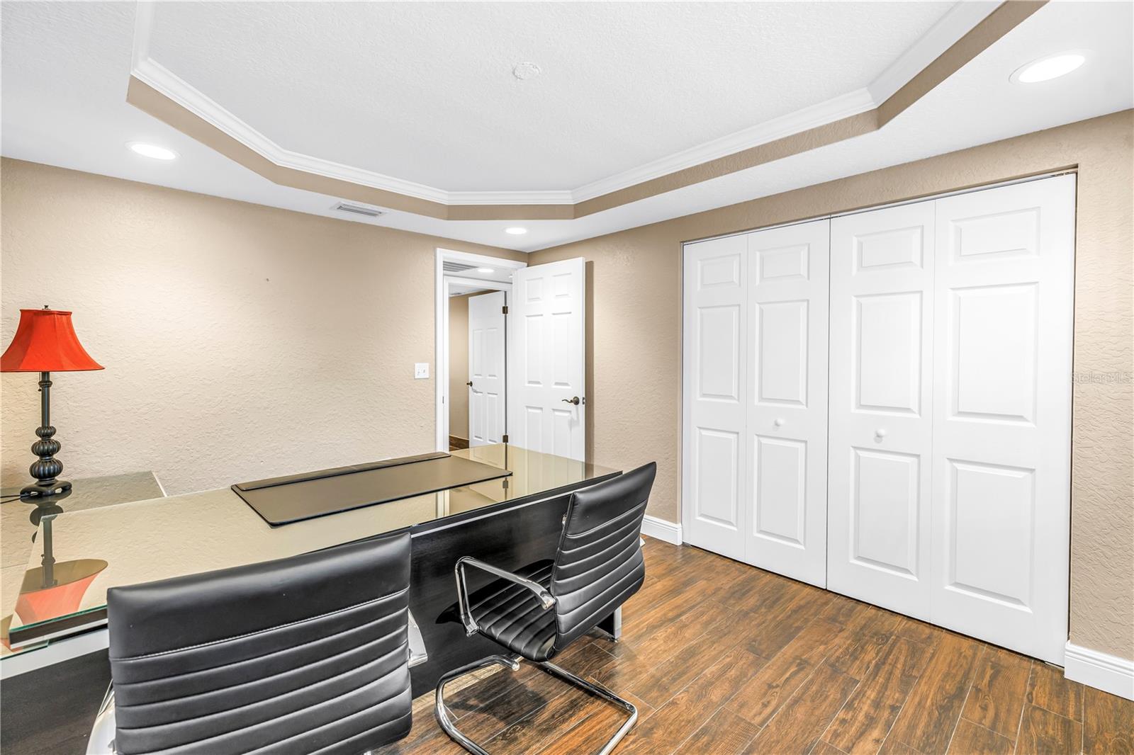 Image 26 of 45 For 11800 Park Boulevard 104