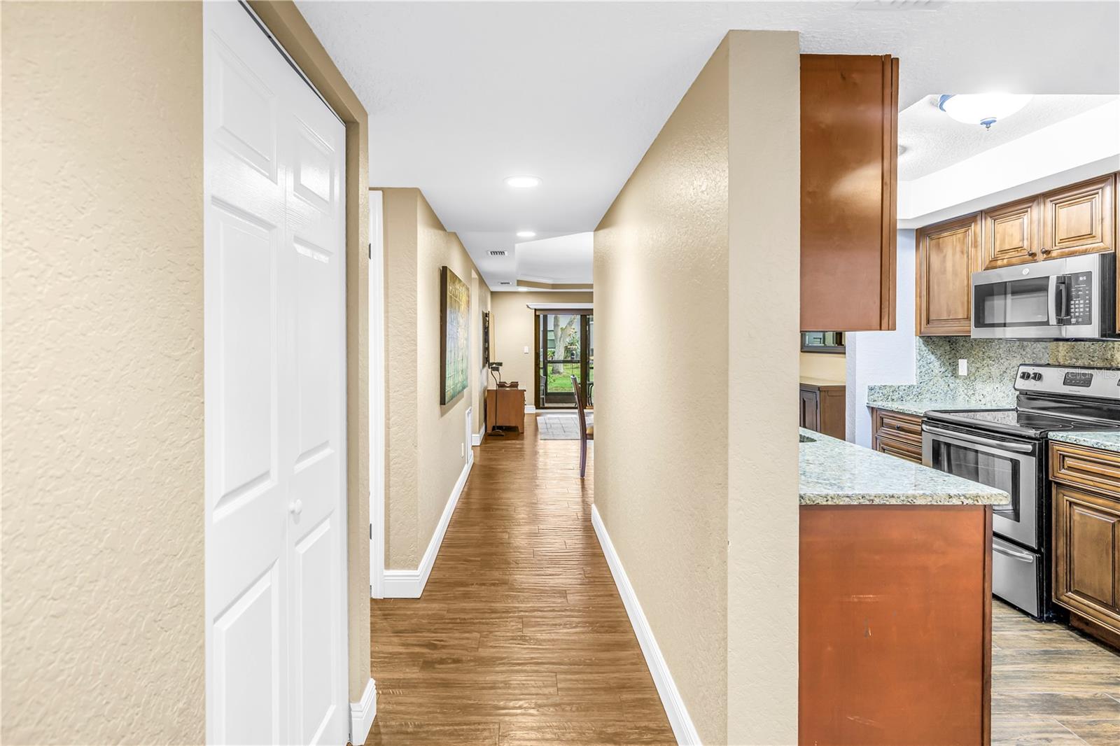 Image 4 of 45 For 11800 Park Boulevard 104