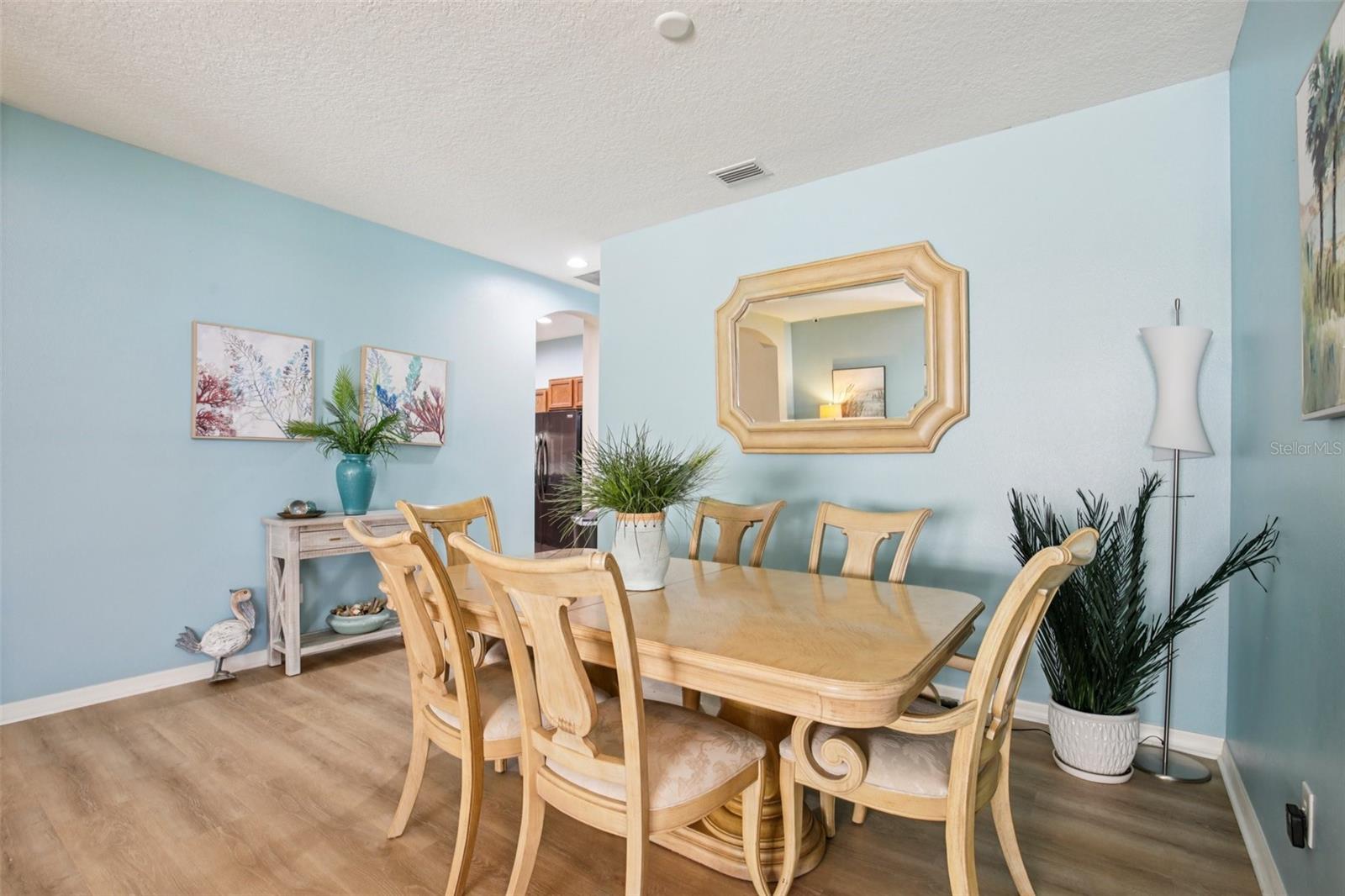 Image 11 of 57 For 319 19th Street Nw