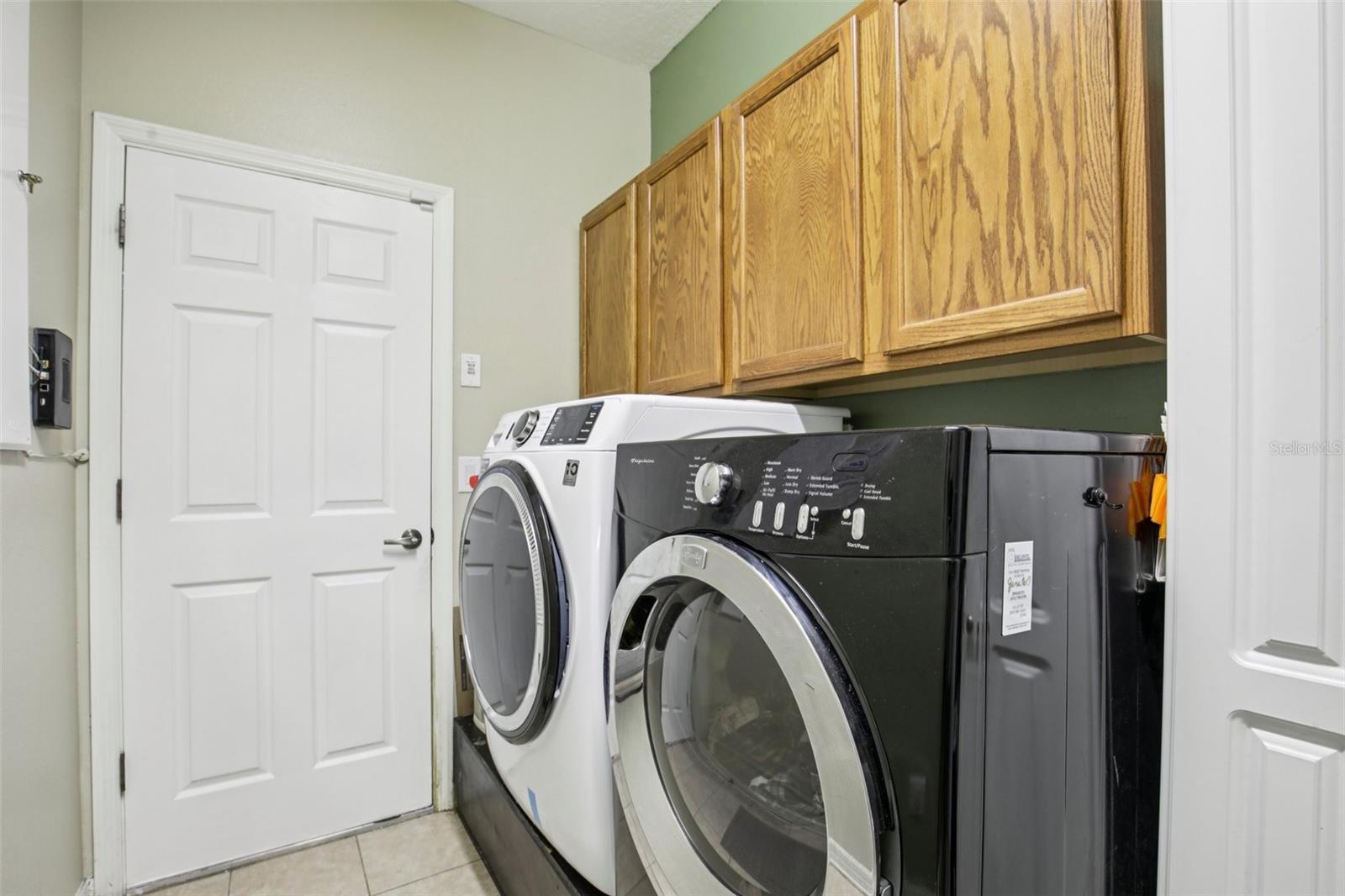 Image 36 of 57 For 319 19th Street Nw