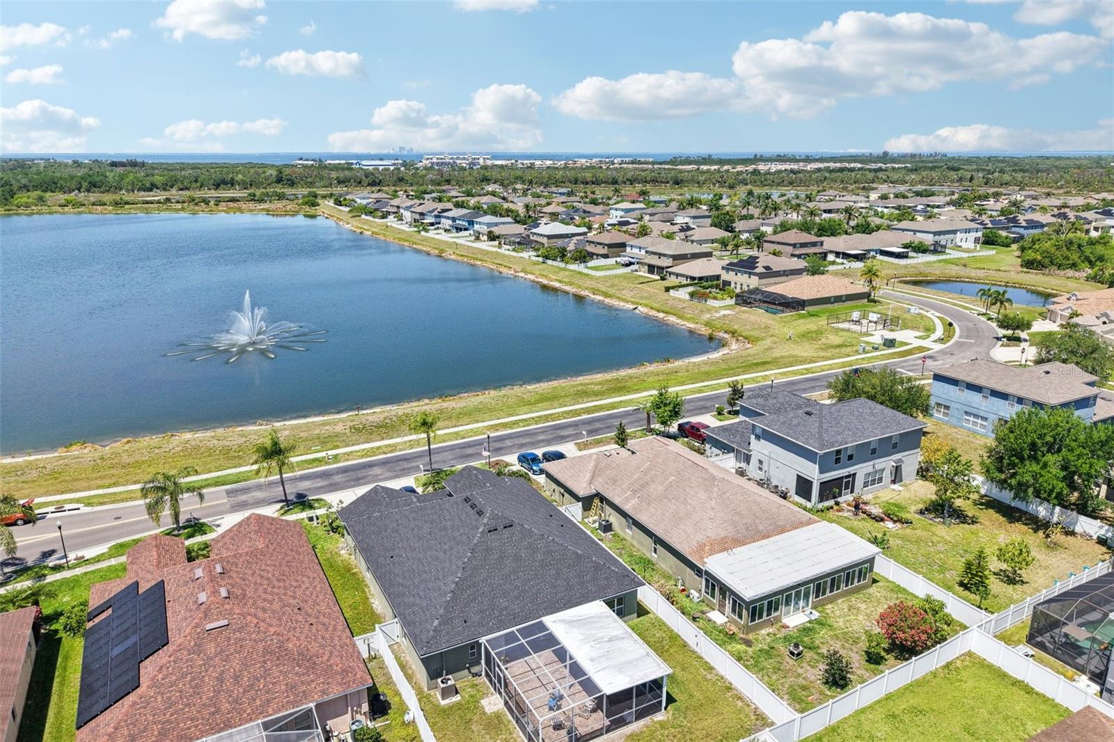 Image 48 of 57 For 319 19th Street Nw