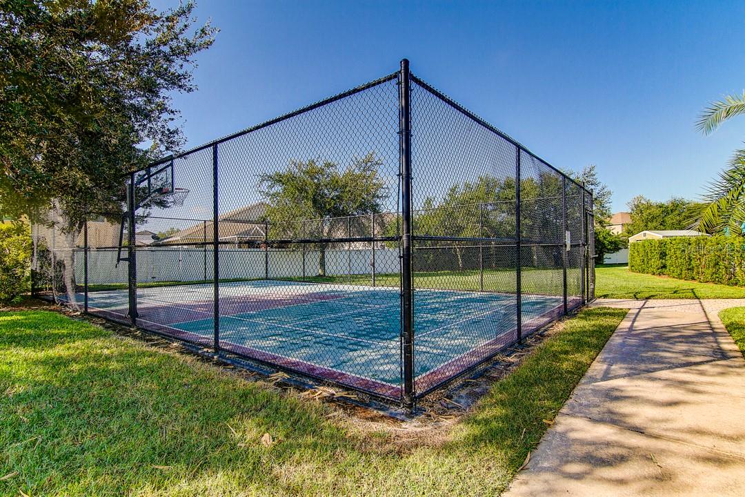 Image 53 of 57 For 319 19th Street Nw