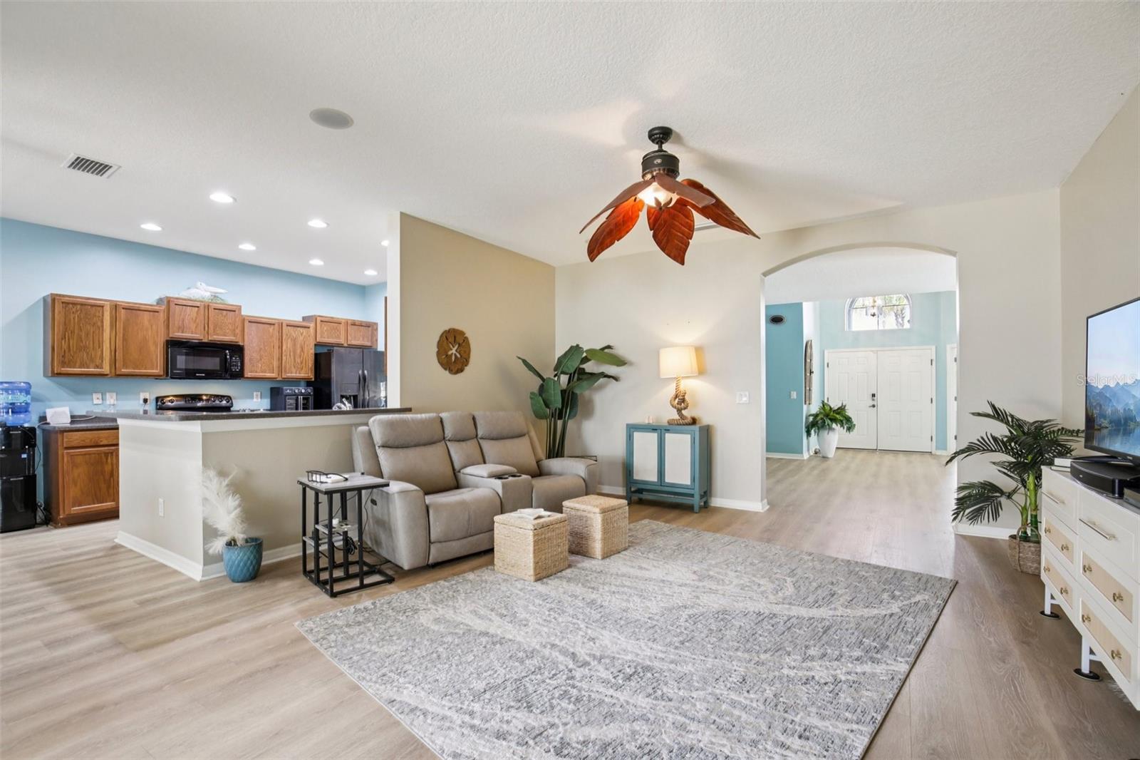 Image 9 of 57 For 319 19th Street Nw